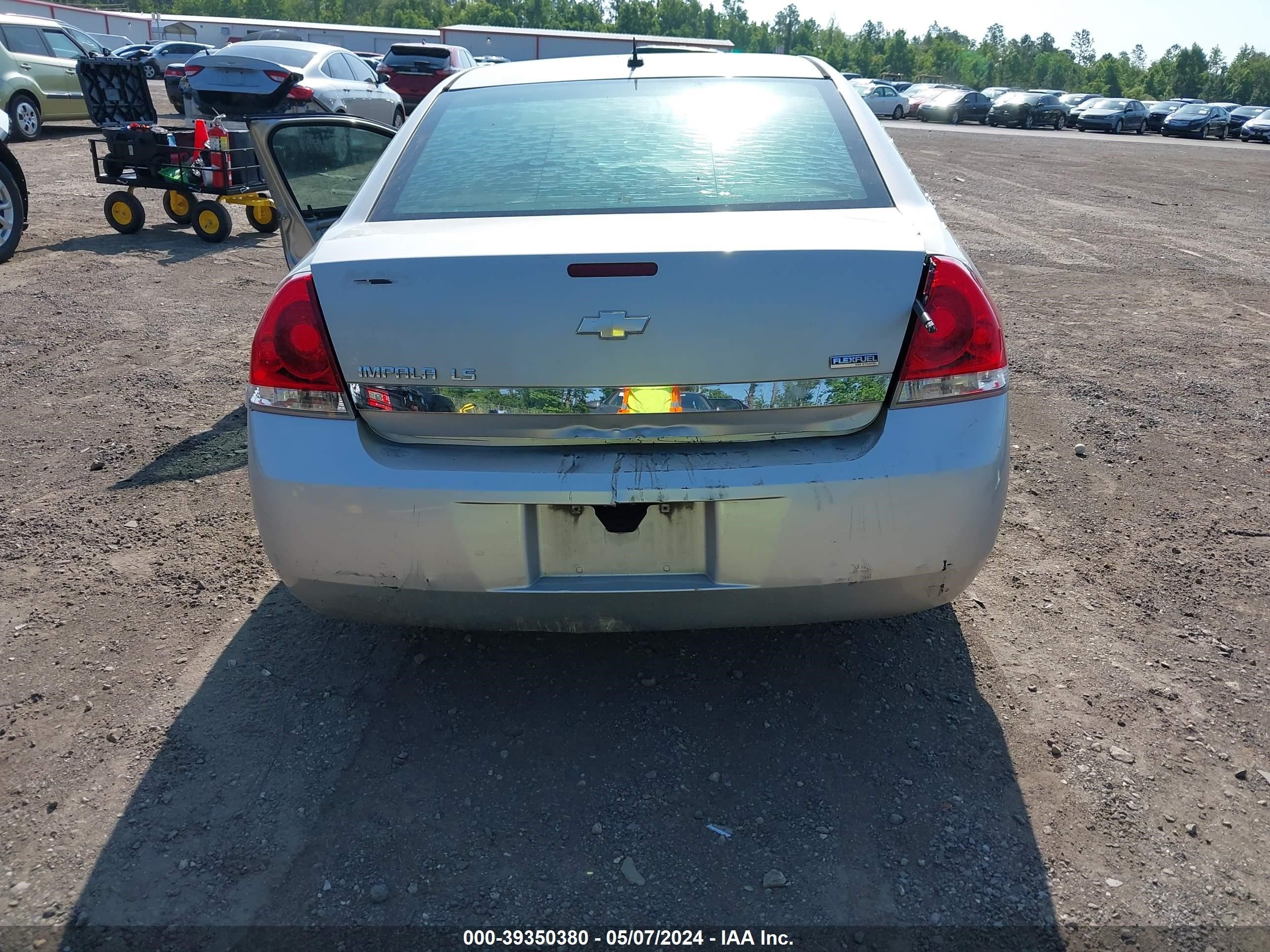 Photo 16 VIN: 2G1WB58K679193304 - CHEVROLET IMPALA 