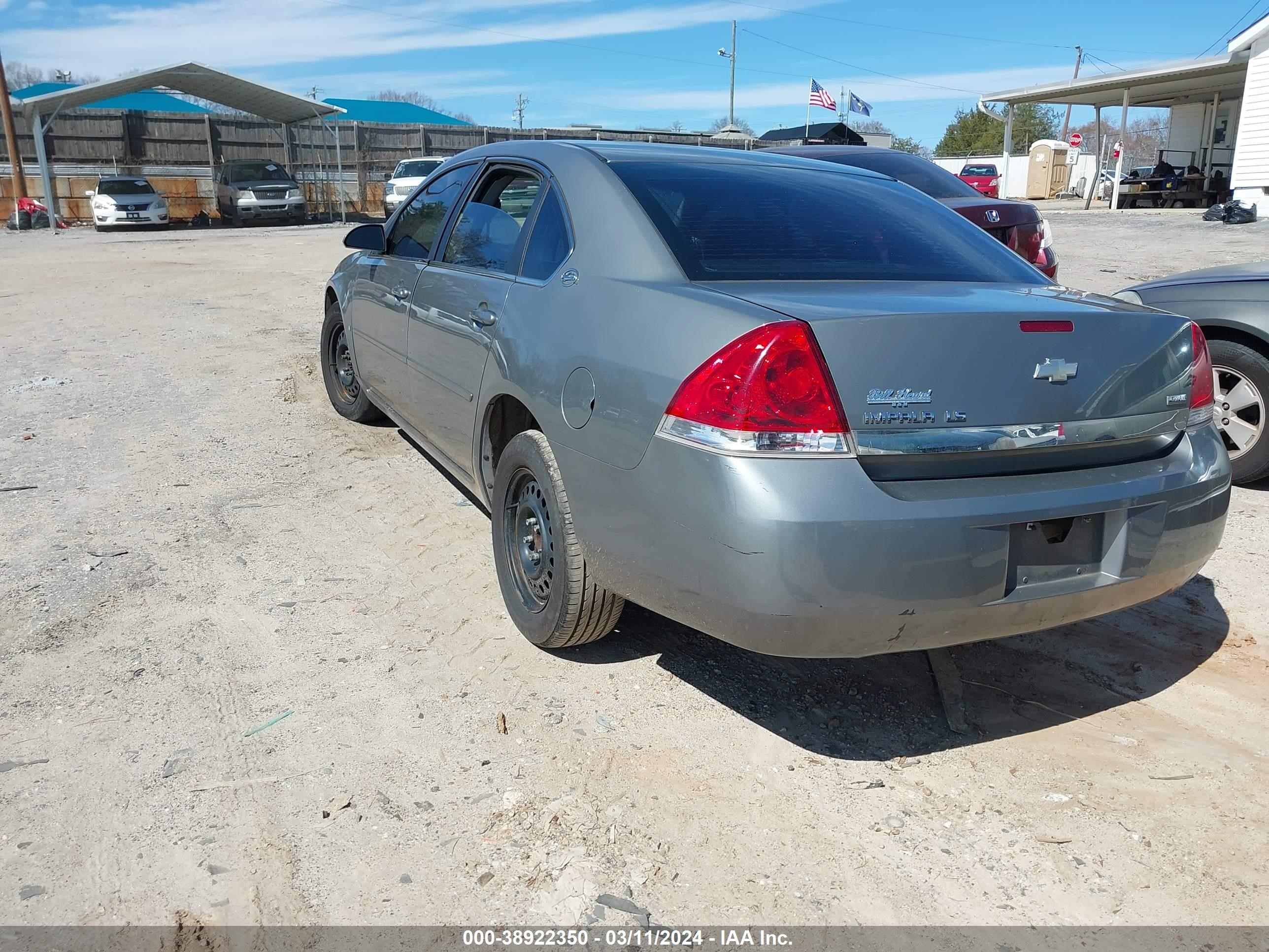 Photo 2 VIN: 2G1WB58K781225743 - CHEVROLET IMPALA 