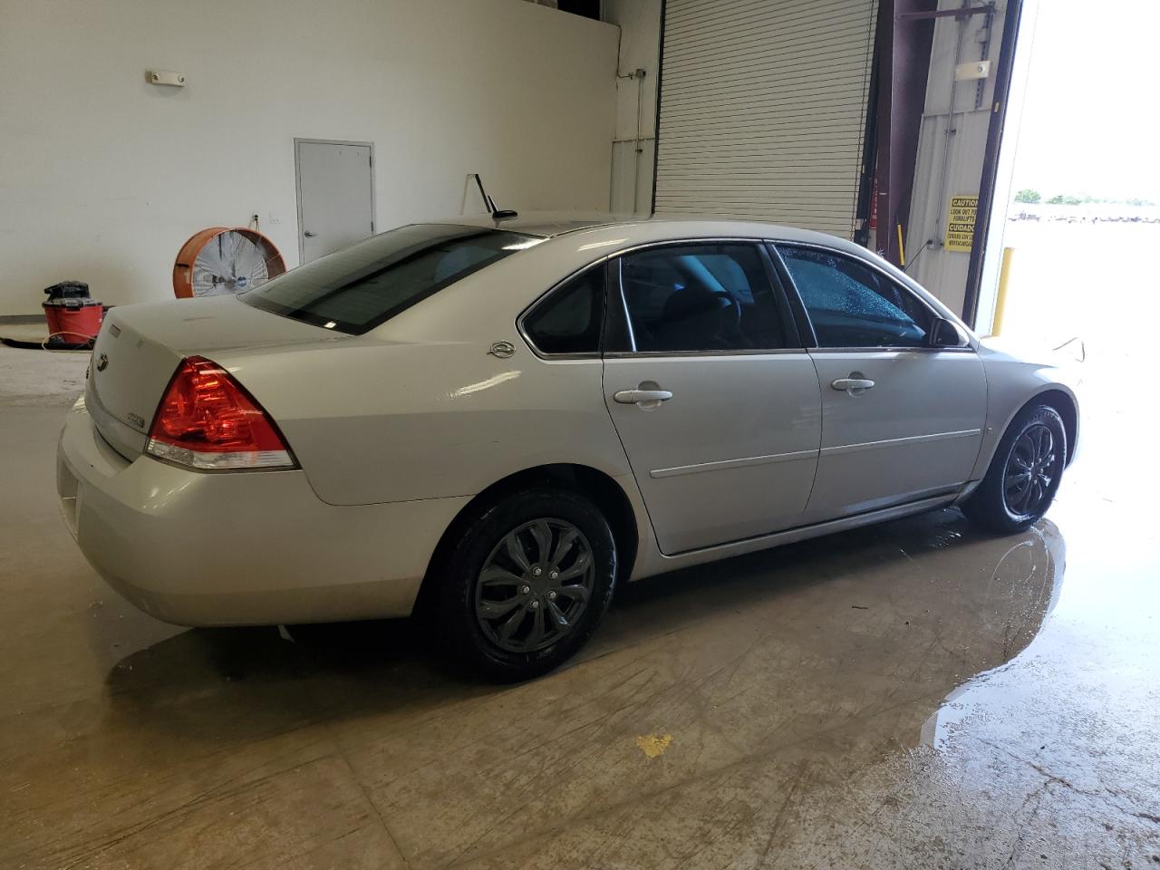 Photo 16 VIN: 2G1WB58K781251954 - CHEVROLET IMPALA 