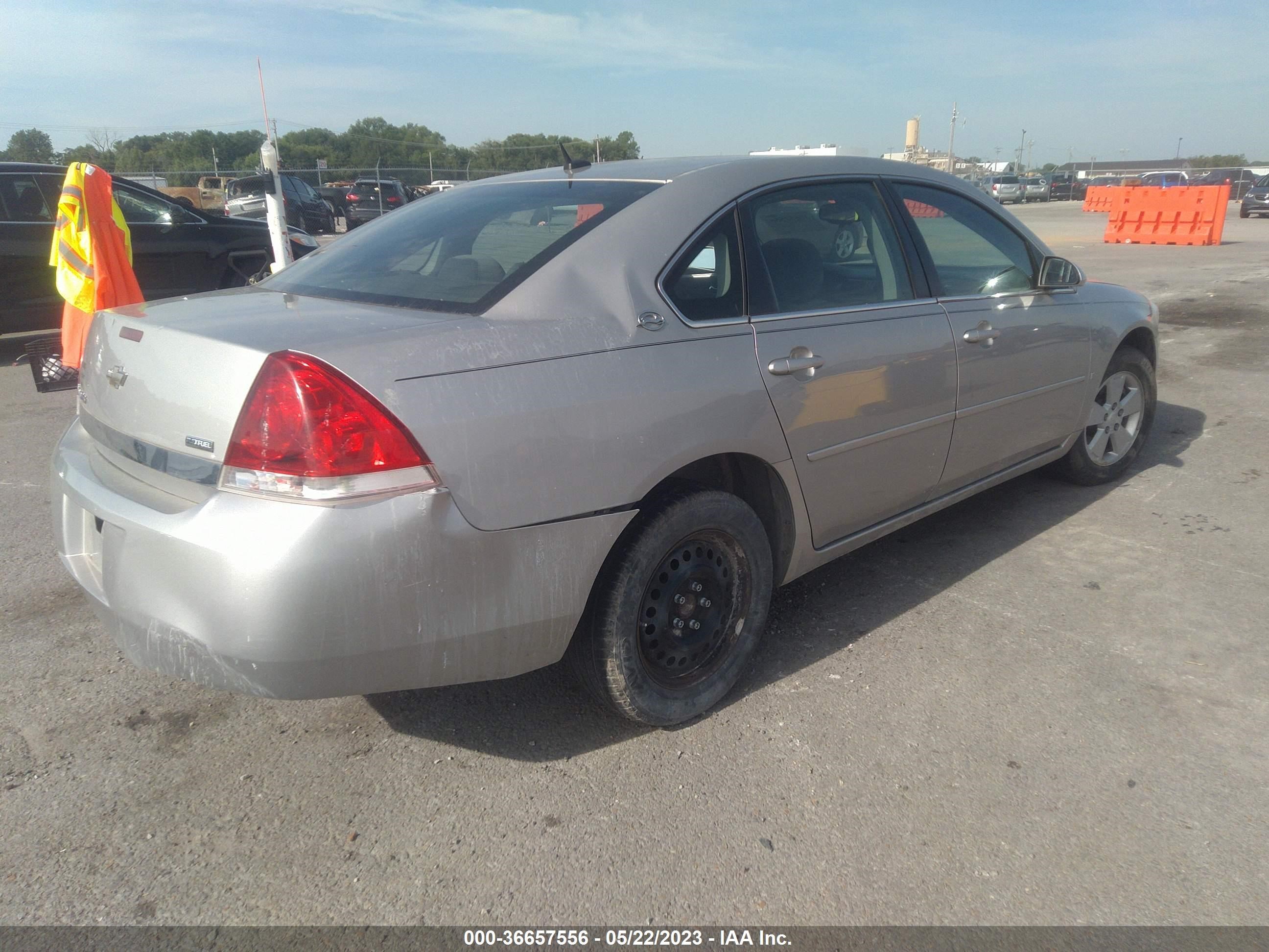 Photo 3 VIN: 2G1WB58K879123576 - CHEVROLET IMPALA 