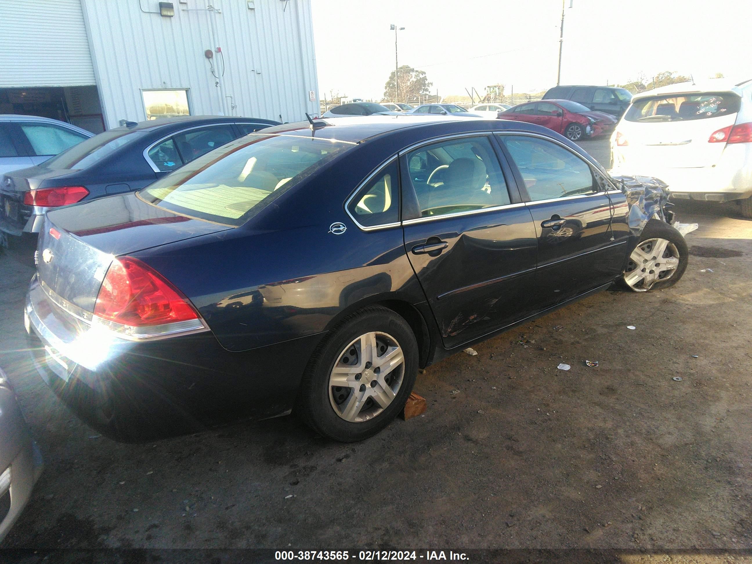 Photo 3 VIN: 2G1WB58NX79357065 - CHEVROLET IMPALA 