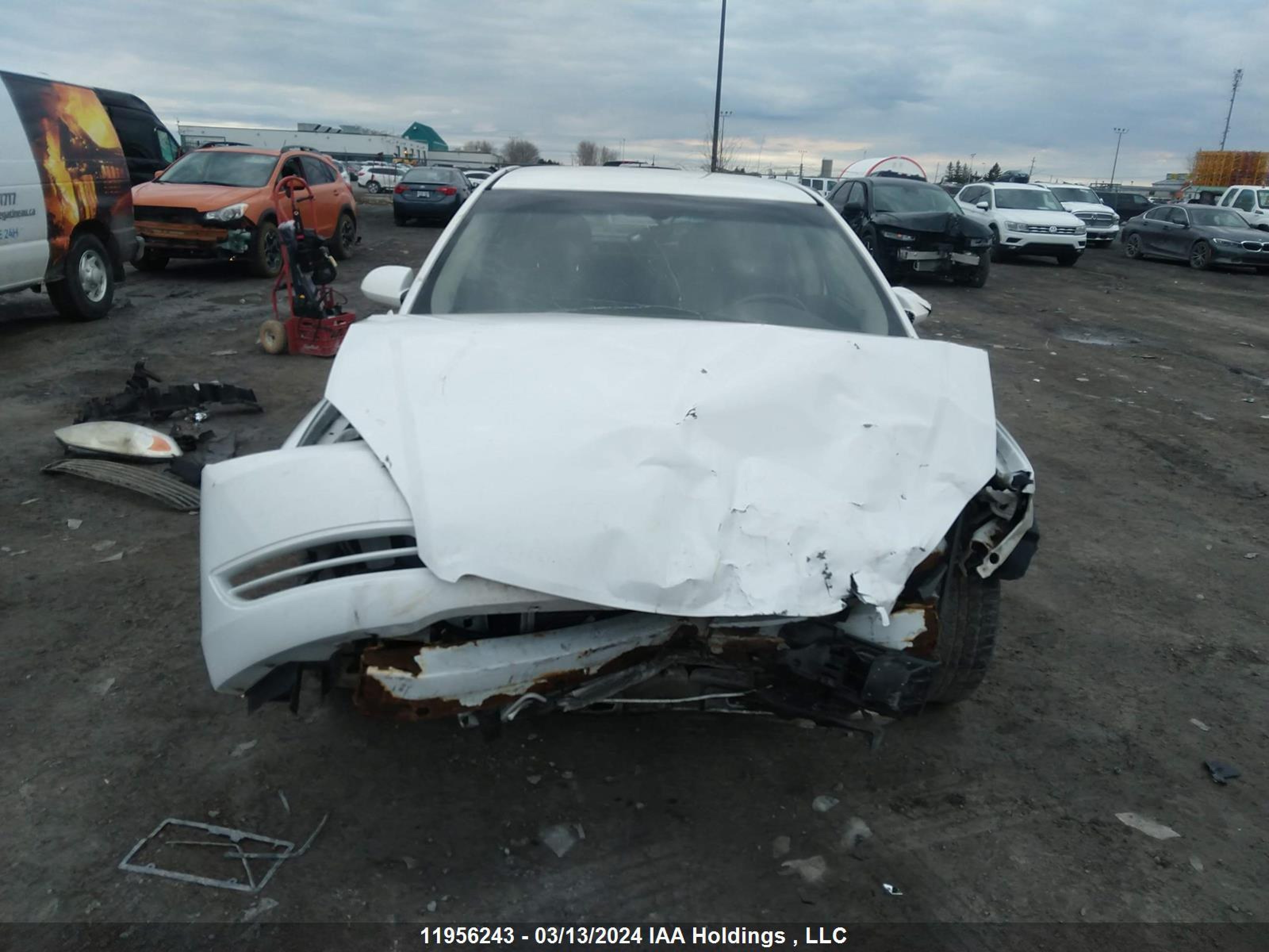 Photo 11 VIN: 2G1WB5E30C1277088 - CHEVROLET IMPALA 