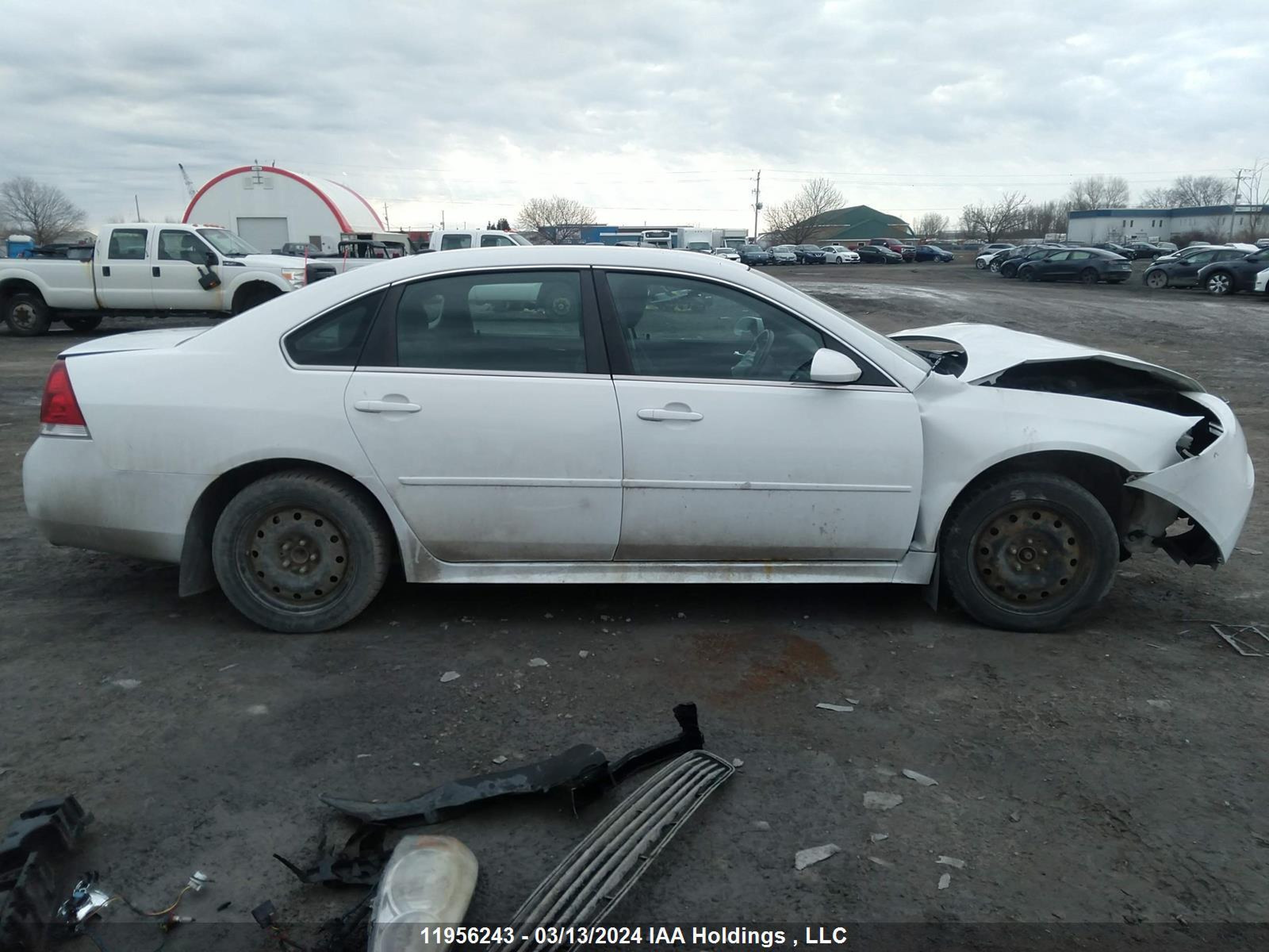 Photo 12 VIN: 2G1WB5E30C1277088 - CHEVROLET IMPALA 