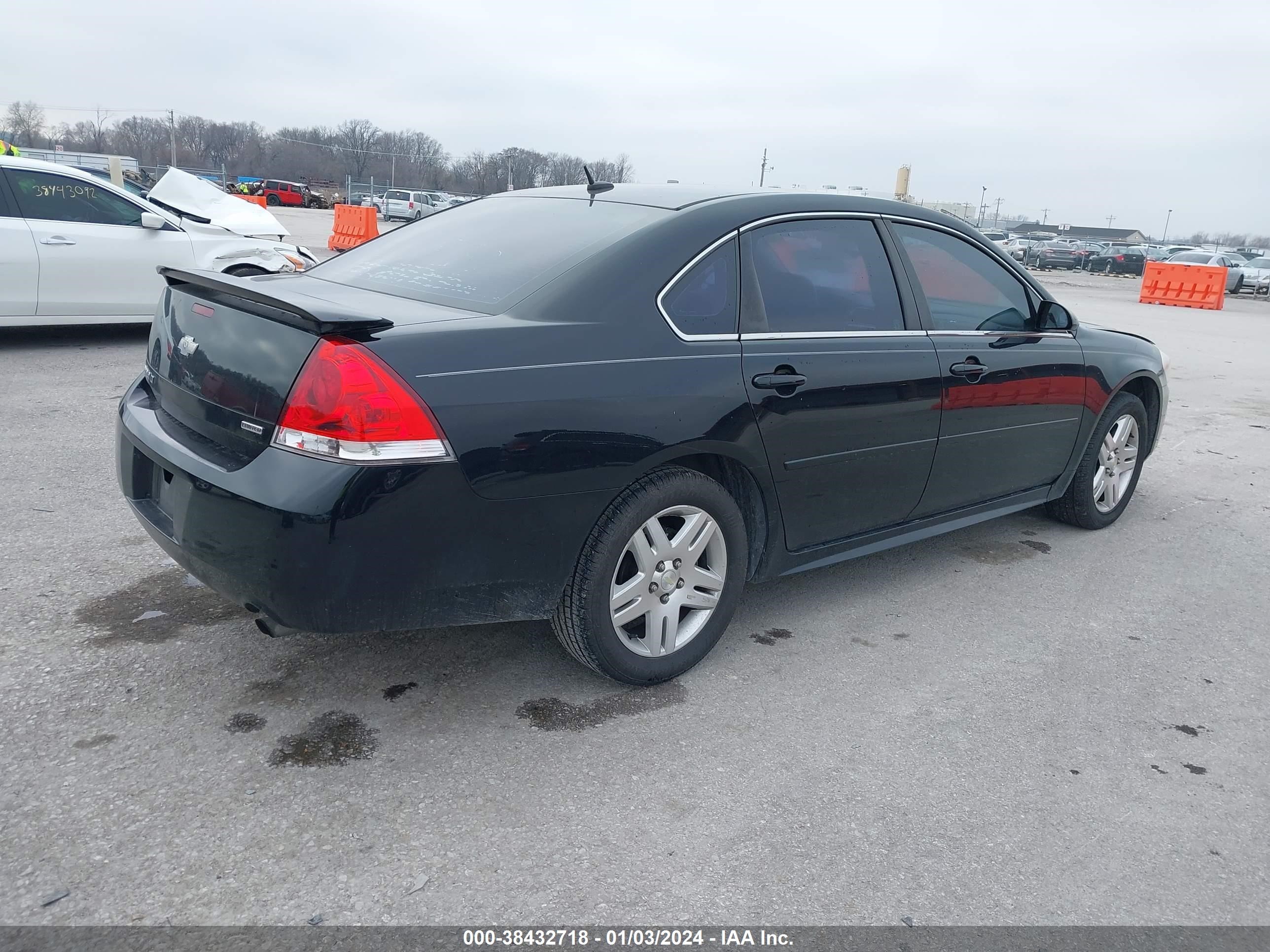 Photo 3 VIN: 2G1WB5E31E1128613 - CHEVROLET IMPALA 