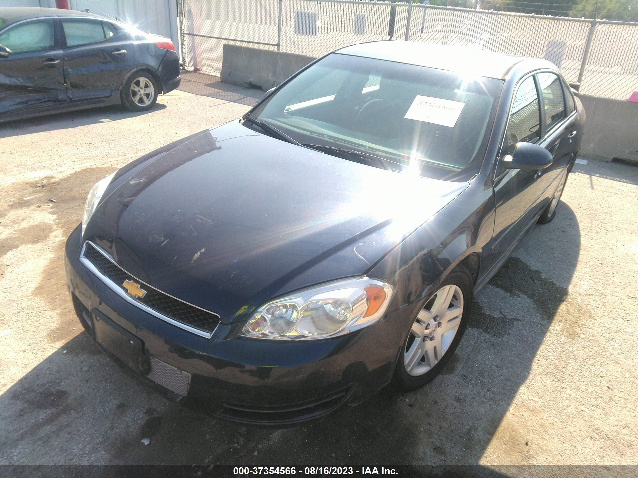 Photo 1 VIN: 2G1WB5E32C1308096 - CHEVROLET IMPALA 