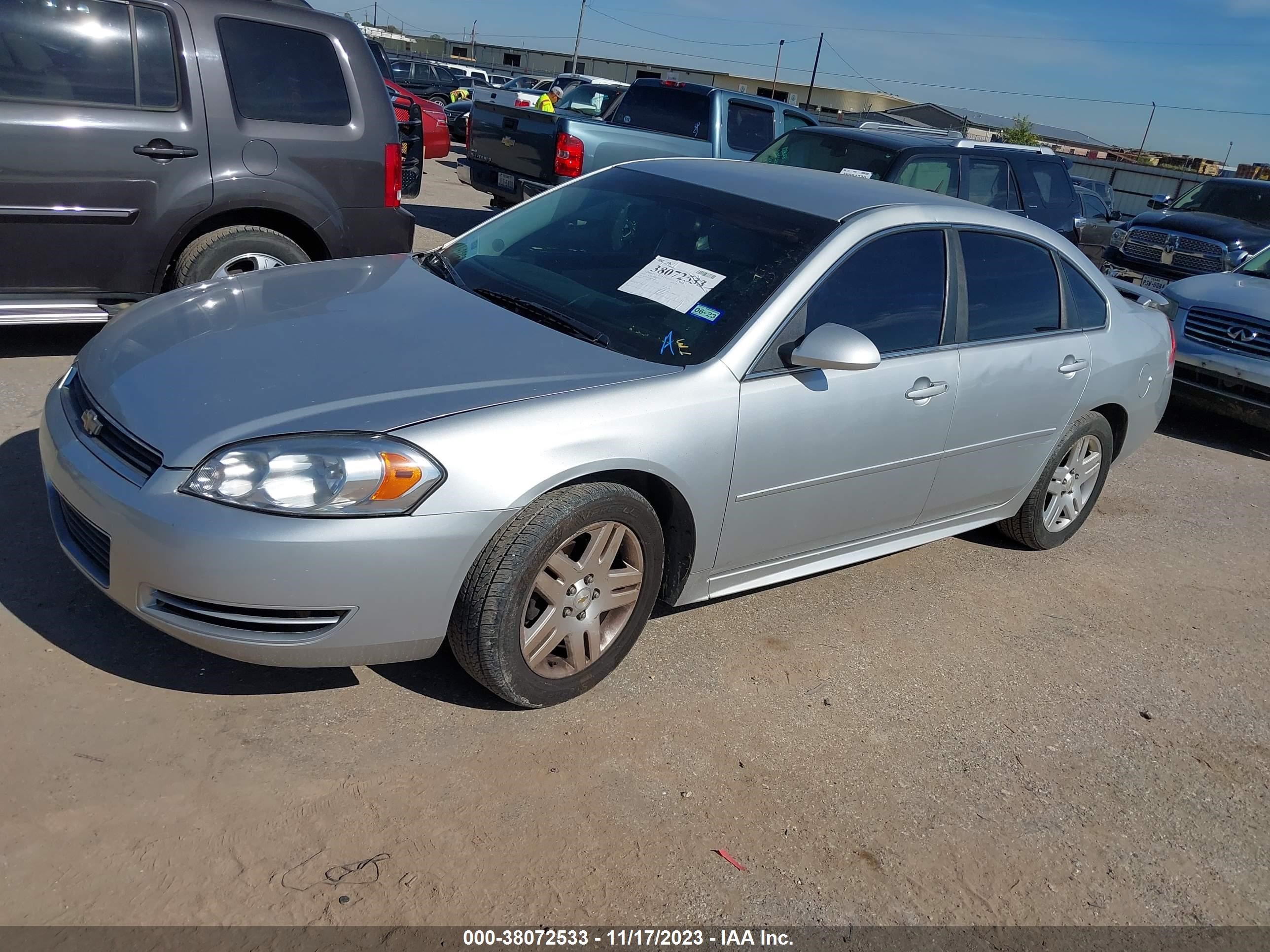 Photo 1 VIN: 2G1WB5E34C1126111 - CHEVROLET IMPALA 