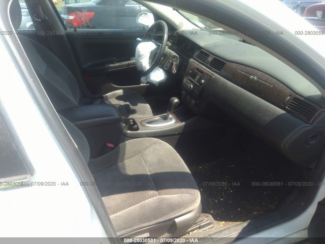 Photo 4 VIN: 2G1WB5E34C1157648 - CHEVROLET IMPALA 