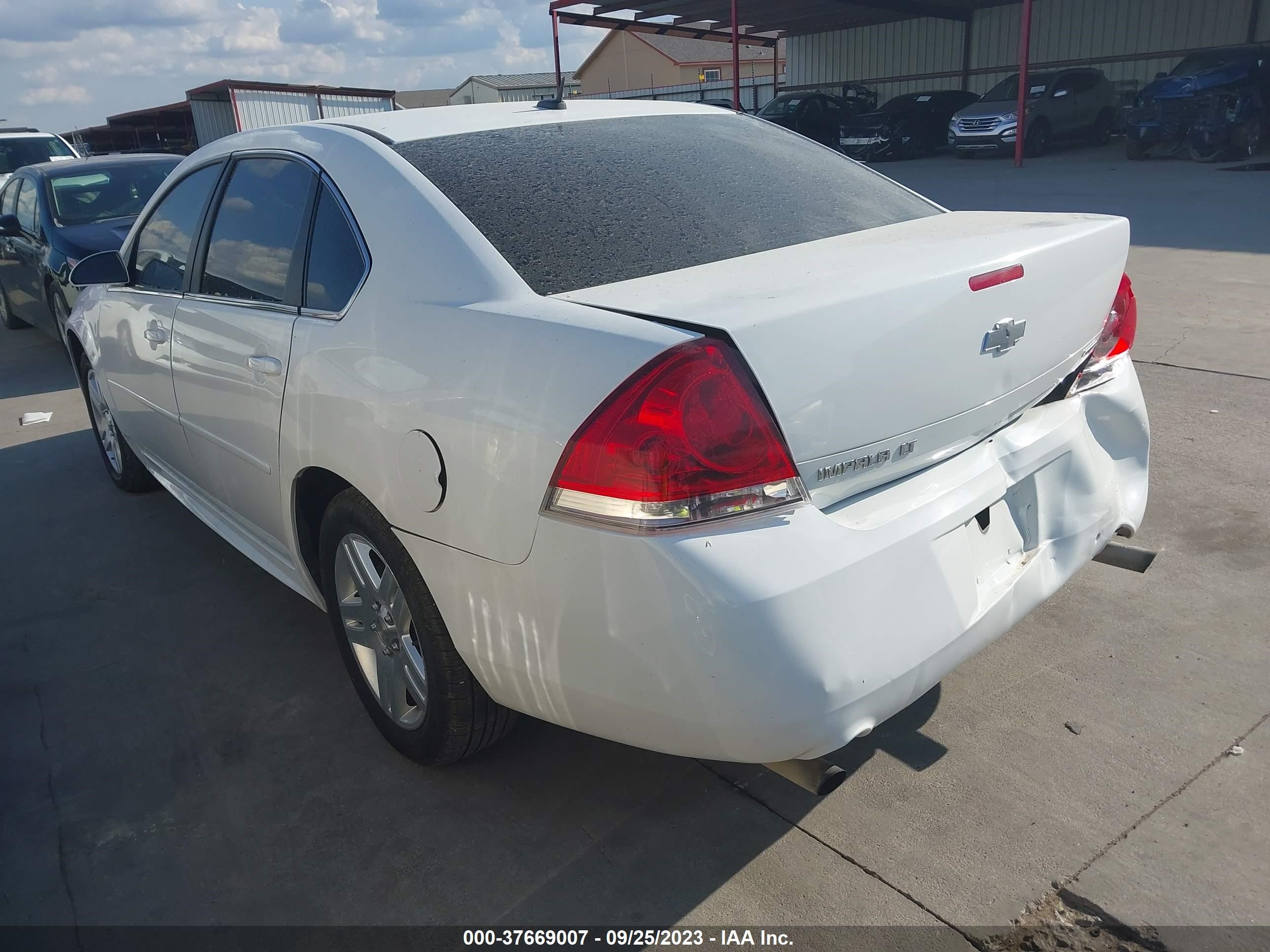 Photo 2 VIN: 2G1WB5E34E1112759 - CHEVROLET IMPALA 