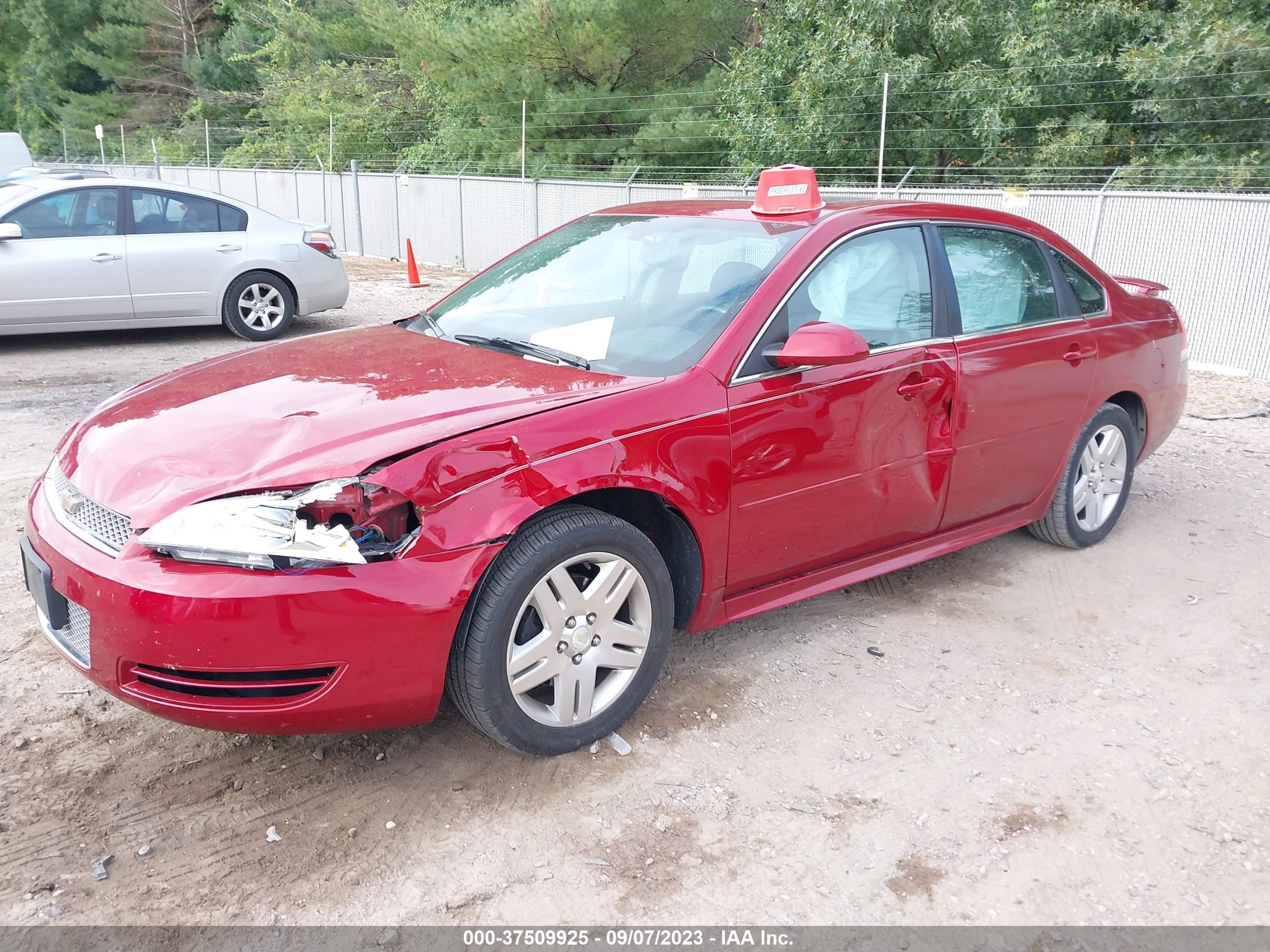 Photo 1 VIN: 2G1WB5E35C1333770 - CHEVROLET IMPALA 