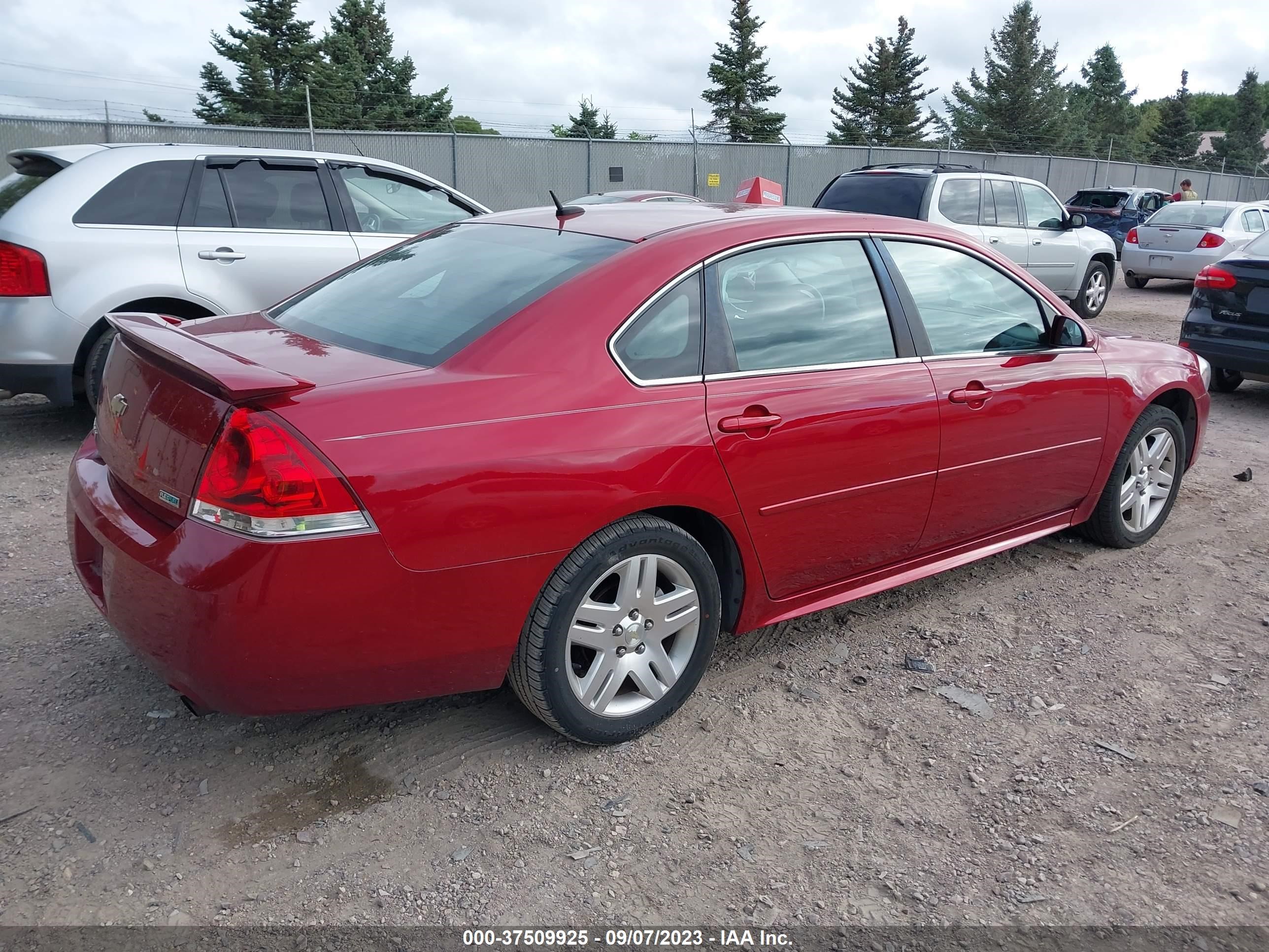 Photo 3 VIN: 2G1WB5E35C1333770 - CHEVROLET IMPALA 