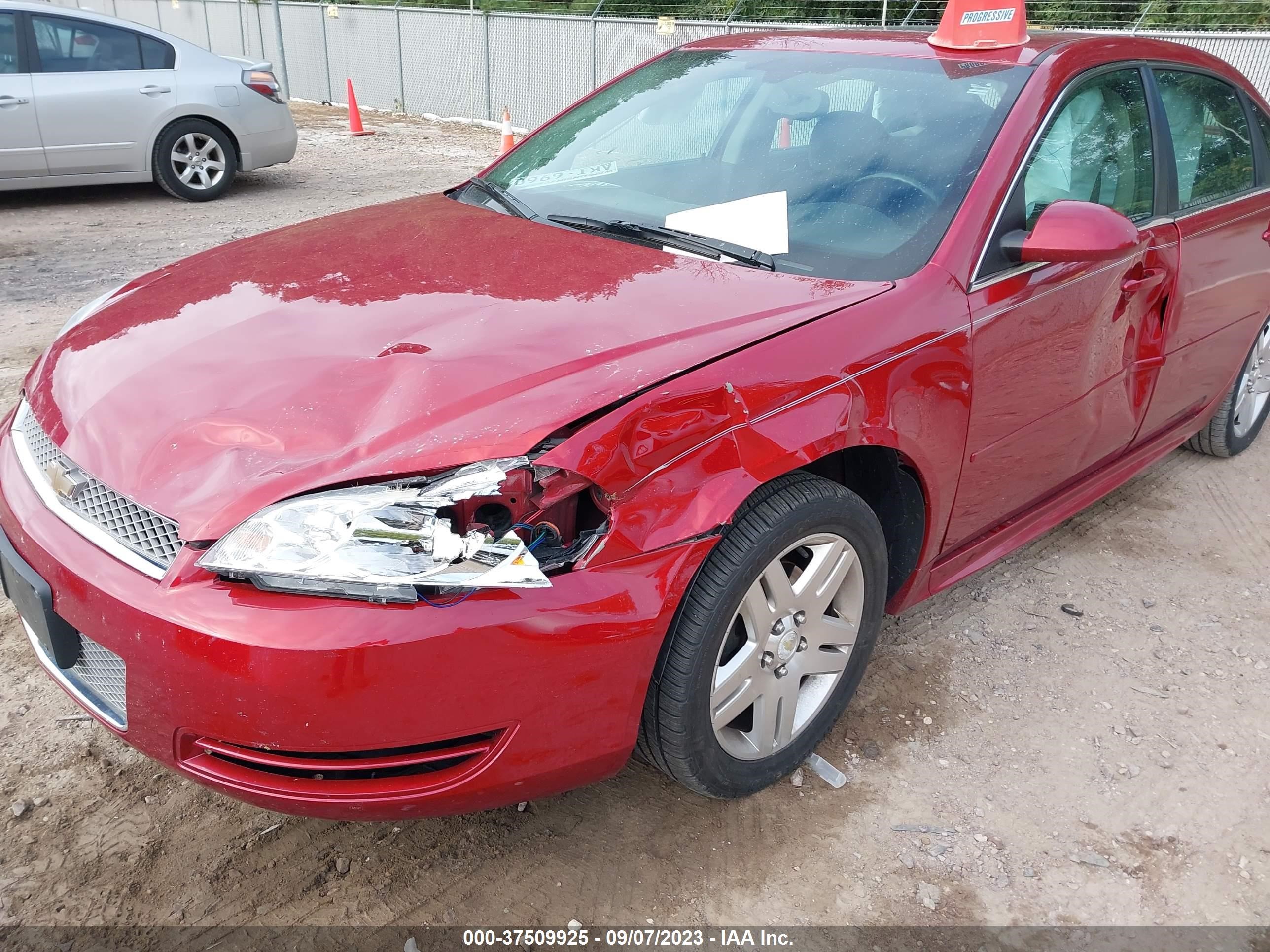 Photo 5 VIN: 2G1WB5E35C1333770 - CHEVROLET IMPALA 