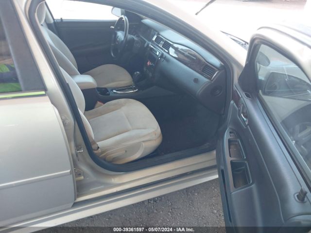 Photo 4 VIN: 2G1WB5E37C1318915 - CHEVROLET IMPALA 