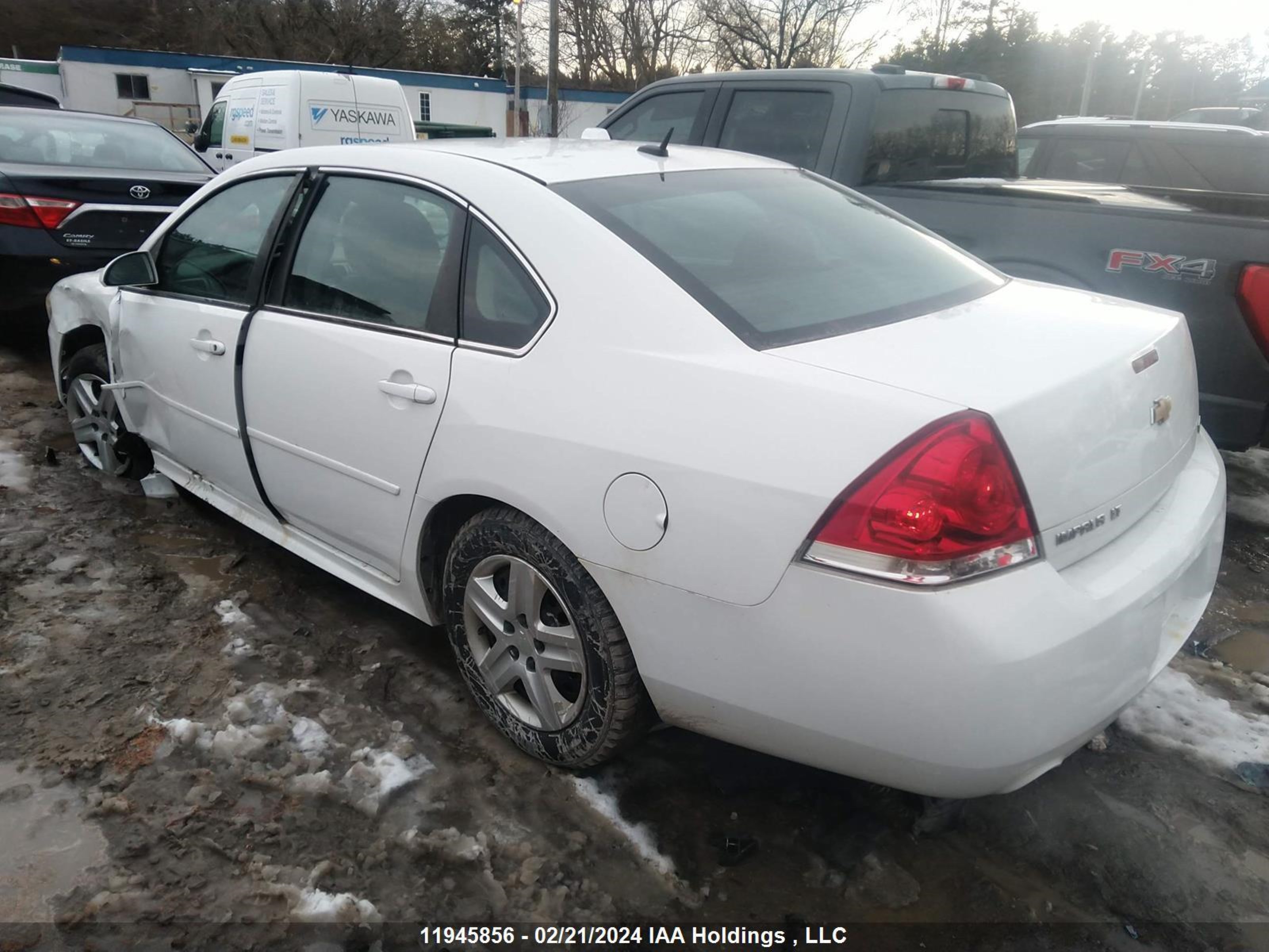 Photo 2 VIN: 2G1WB5E37D1134317 - CHEVROLET IMPALA 