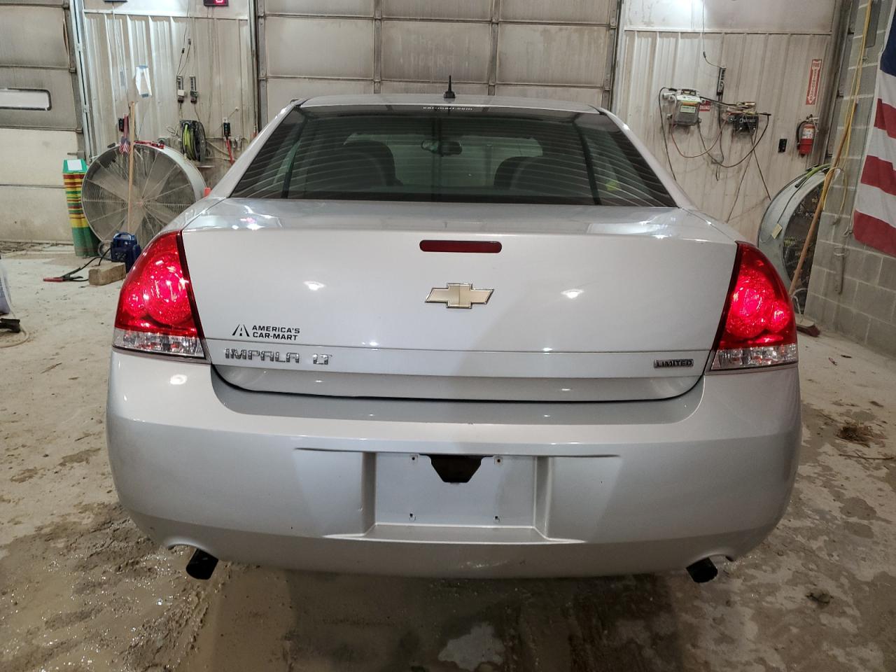 Photo 5 VIN: 2G1WB5E37G1105422 - CHEVROLET IMPALA 