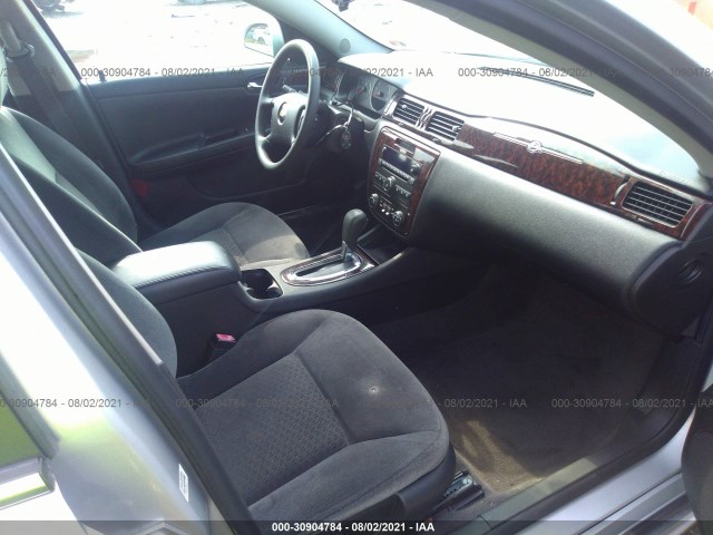 Photo 4 VIN: 2G1WB5E37G1114685 - CHEVROLET IMPALA 