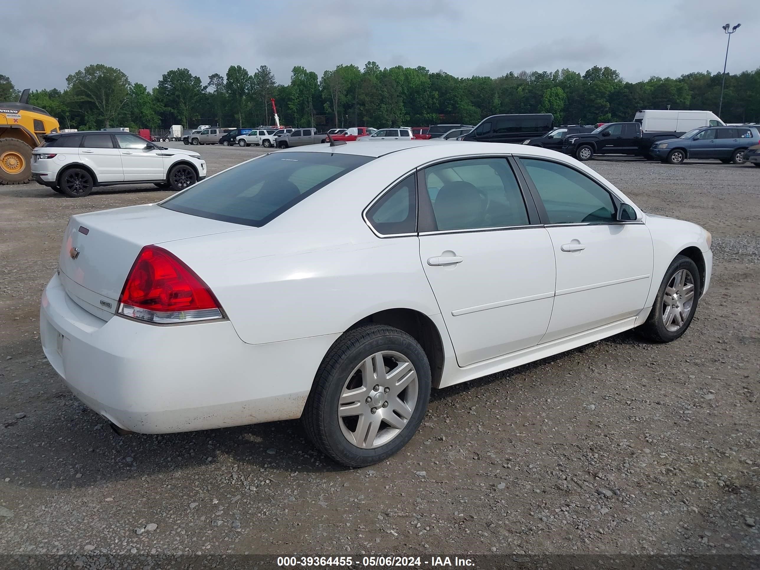 Photo 3 VIN: 2G1WB5E38E1134053 - CHEVROLET IMPALA 