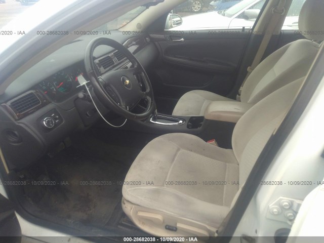 Photo 4 VIN: 2G1WB5E39C1118621 - CHEVROLET IMPALA 