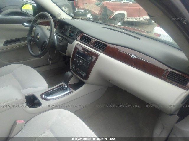 Photo 4 VIN: 2G1WB5EK0A1233032 - CHEVROLET IMPALA 