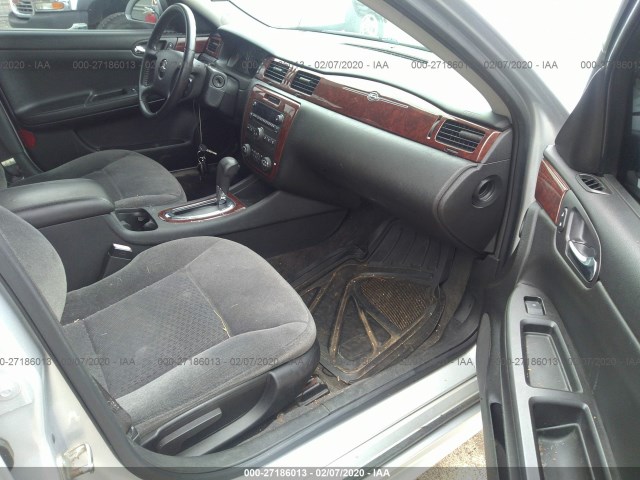 Photo 4 VIN: 2G1WB5EK1A1183435 - CHEVROLET IMPALA 