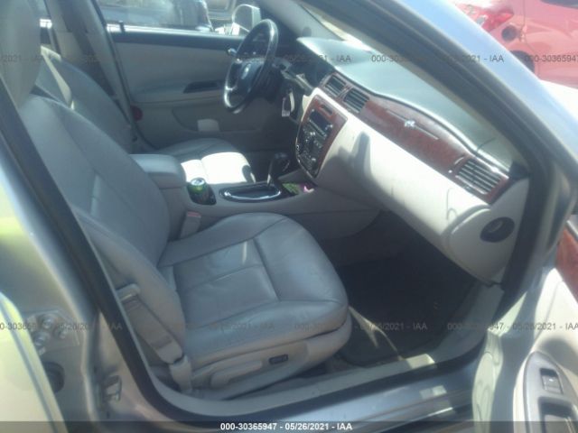 Photo 4 VIN: 2G1WB5EK4B1208071 - CHEVROLET IMPALA 