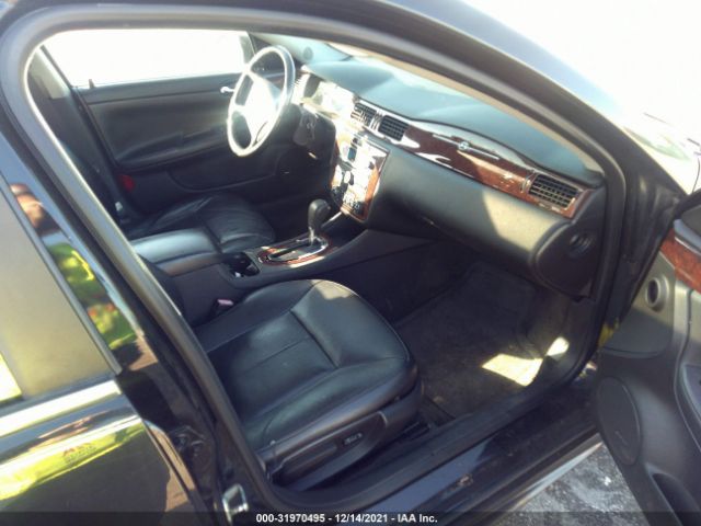 Photo 4 VIN: 2G1WB5EK4B1328419 - CHEVROLET IMPALA 