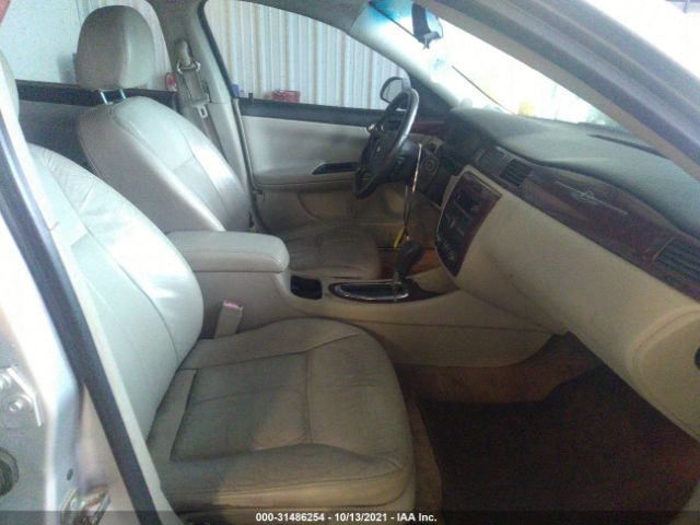 Photo 4 VIN: 2G1WB5EK5A1144637 - CHEVROLET IMPALA 