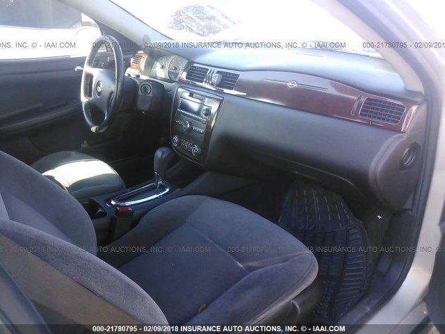 Photo 4 VIN: 2G1WB5EK6A1175928 - CHEVROLET IMPALA 