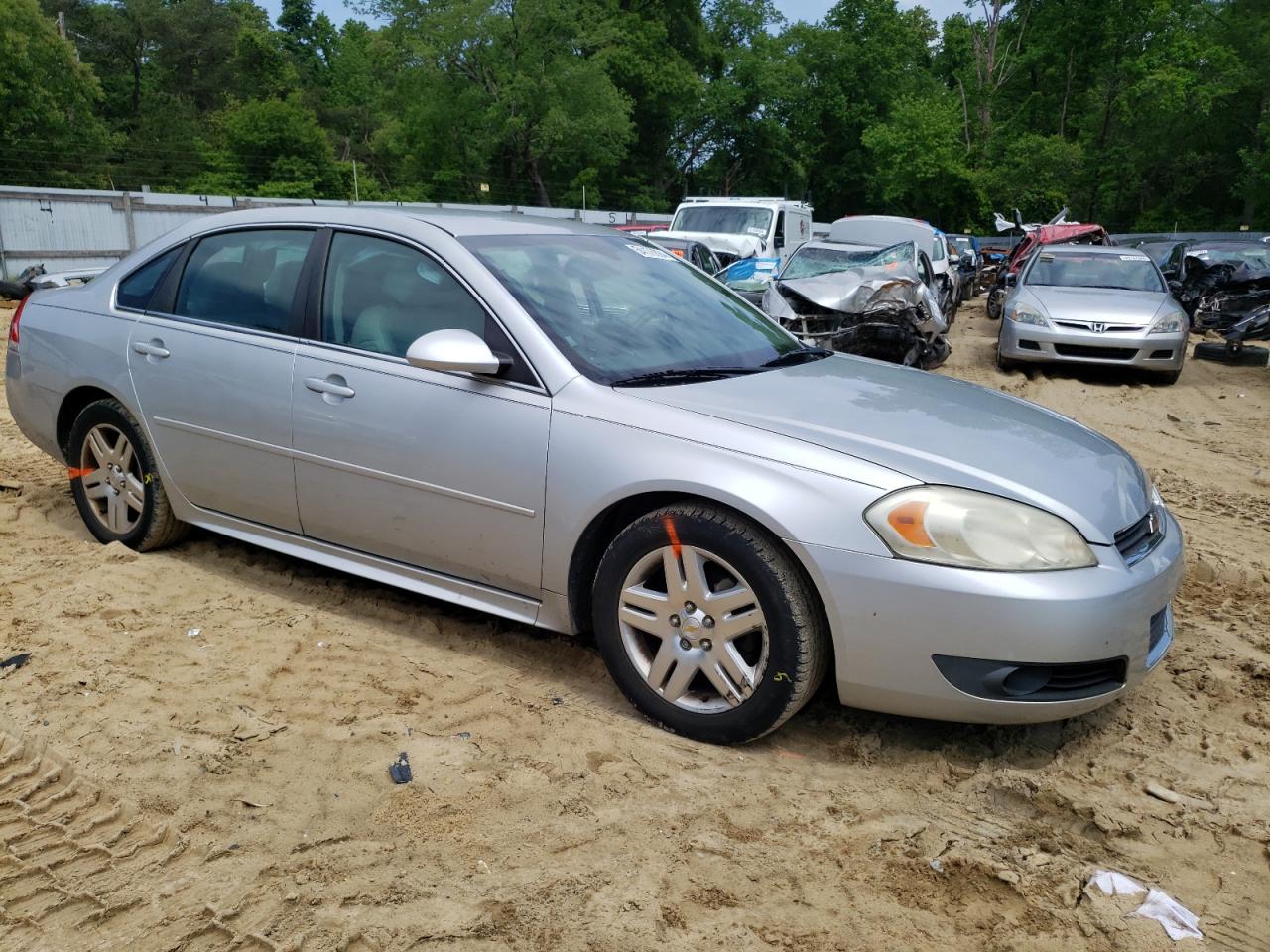 Photo 3 VIN: 2G1WB5EK6B1332195 - CHEVROLET IMPALA 