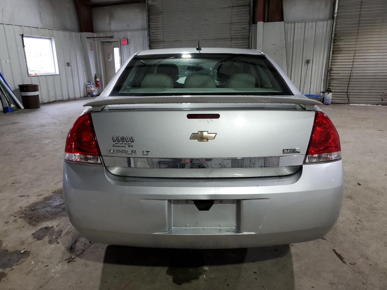 Photo 5 VIN: 2G1WB5EK8B1108801 - CHEVROLET IMPALA 