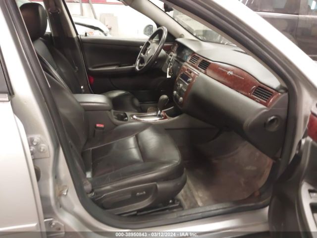 Photo 4 VIN: 2G1WB5EKXB1328151 - CHEVROLET IMPALA 