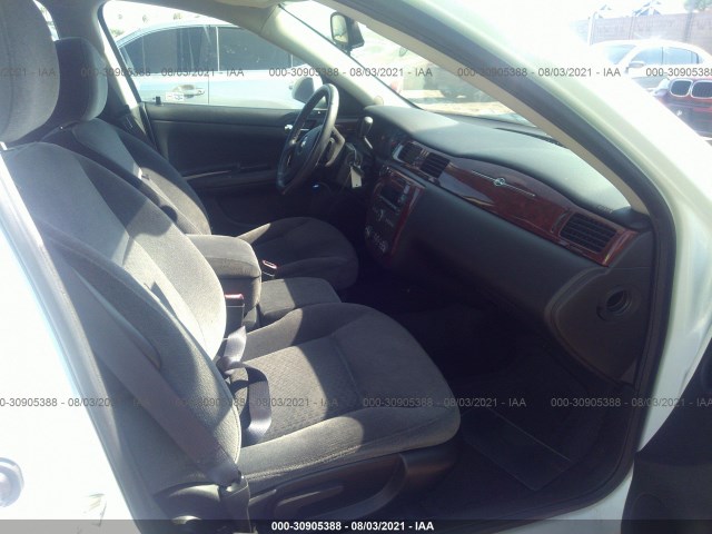 Photo 4 VIN: 2G1WB5EN2A1182241 - CHEVROLET IMPALA 