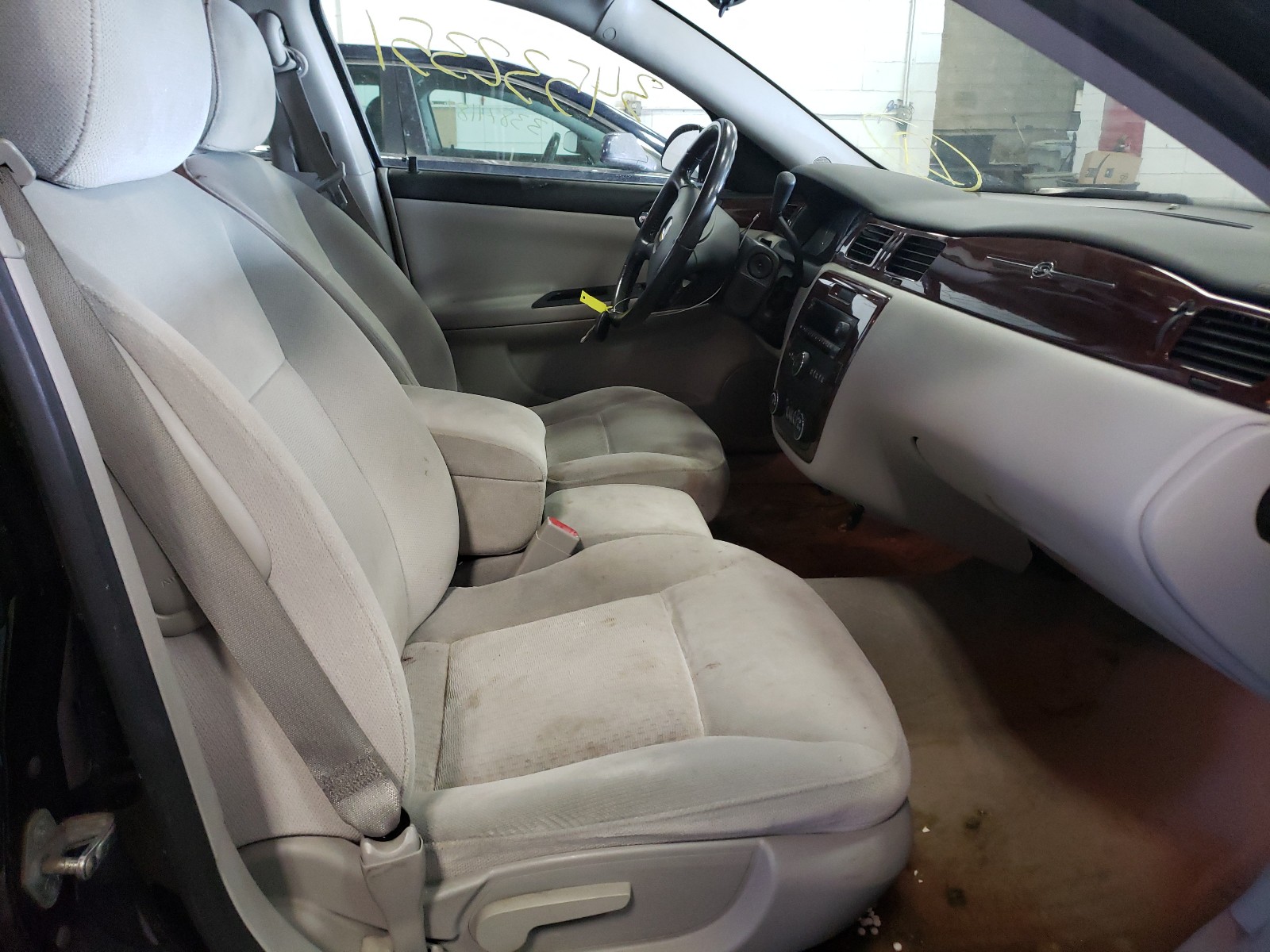 Photo 4 VIN: 2G1WB5EN2A1256614 - CHEVROLET IMPALA LT 