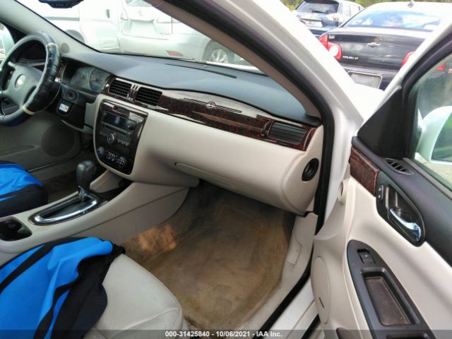 Photo 4 VIN: 2G1WC5E30C1121582 - CHEVROLET IMPALA 