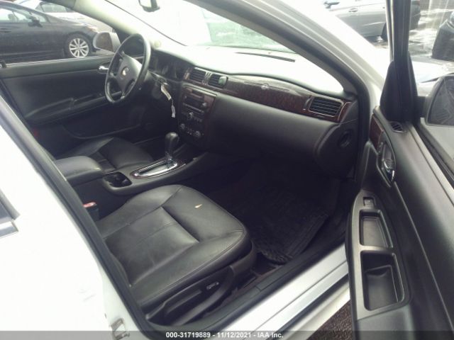 Photo 4 VIN: 2G1WC5E30E1141897 - CHEVROLET IMPALA LIMITED 