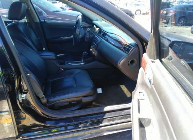 Photo 4 VIN: 2G1WC5E32C1222316 - CHEVROLET IMPALA 