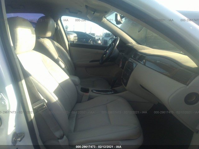 Photo 4 VIN: 2G1WC5E32C1278014 - CHEVROLET IMPALA 