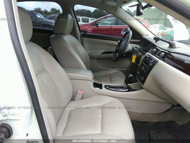 Photo 4 VIN: 2G1WC5E32C1330676 - CHEVROLET IMPALA 