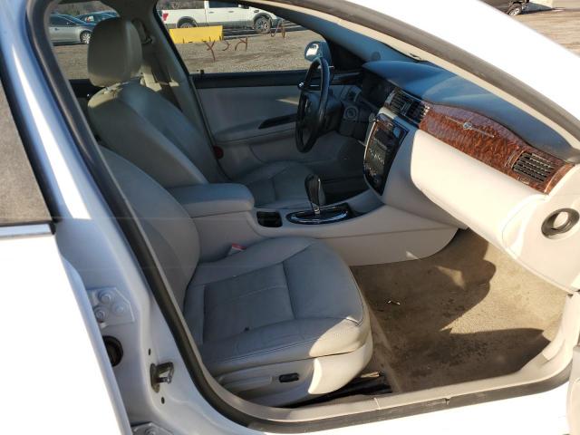 Photo 4 VIN: 2G1WC5E33C1226682 - CHEVROLET IMPALA 