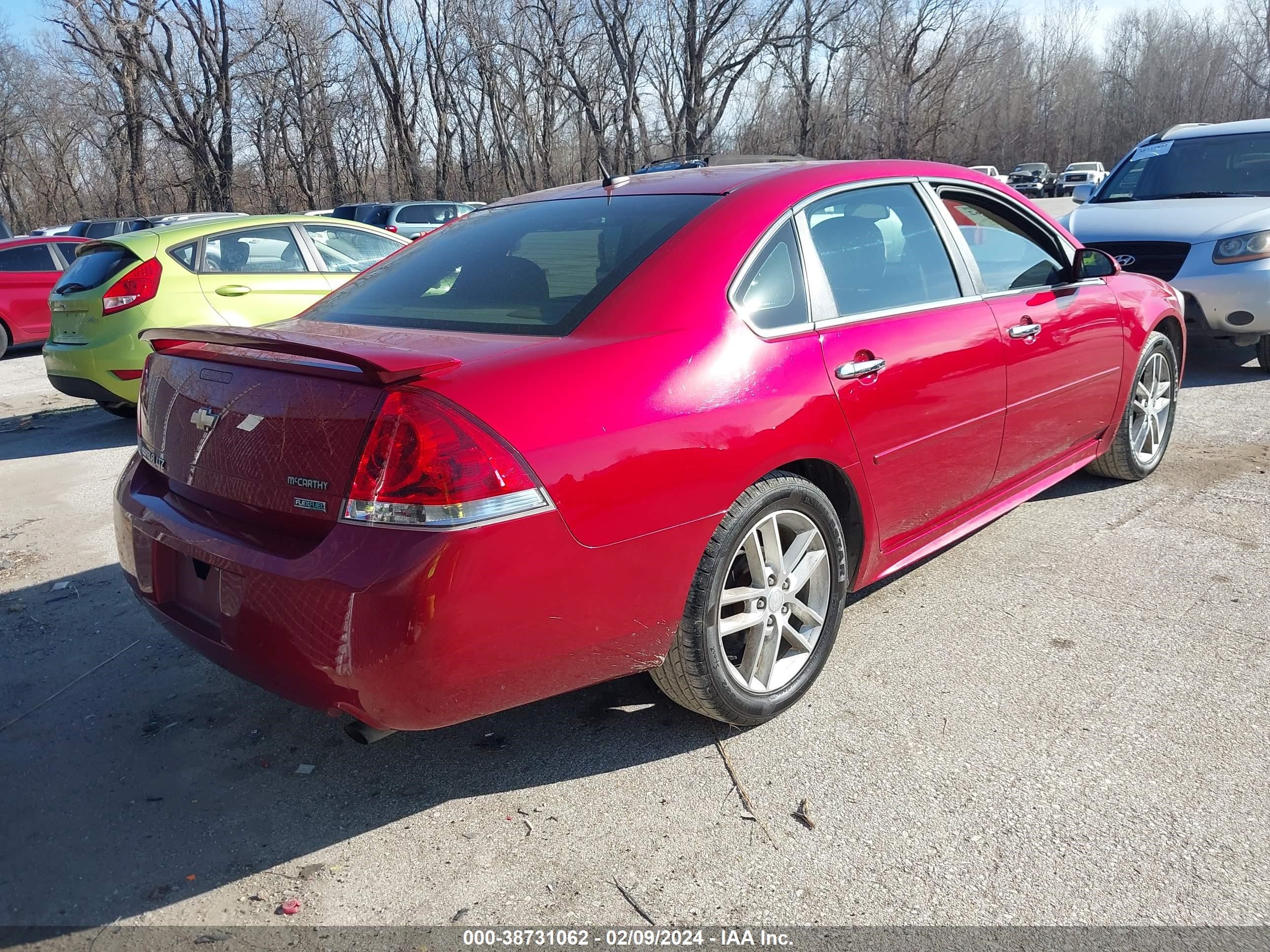 Photo 3 VIN: 2G1WC5E33D1170549 - CHEVROLET IMPALA 