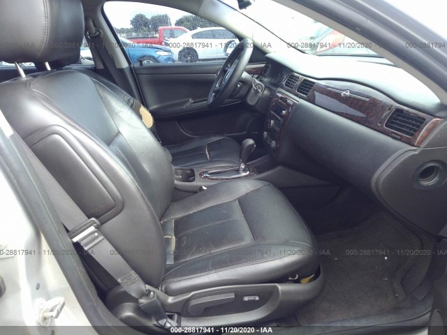 Photo 4 VIN: 2G1WC5E33D1221855 - CHEVROLET IMPALA 