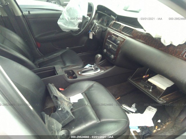 Photo 4 VIN: 2G1WC5E34C1146923 - CHEVROLET IMPALA 