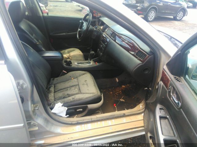 Photo 4 VIN: 2G1WC5E35D1213403 - CHEVROLET IMPALA 