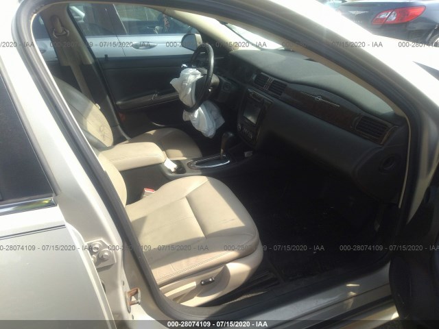 Photo 4 VIN: 2G1WC5E36C1200884 - CHEVROLET IMPALA 