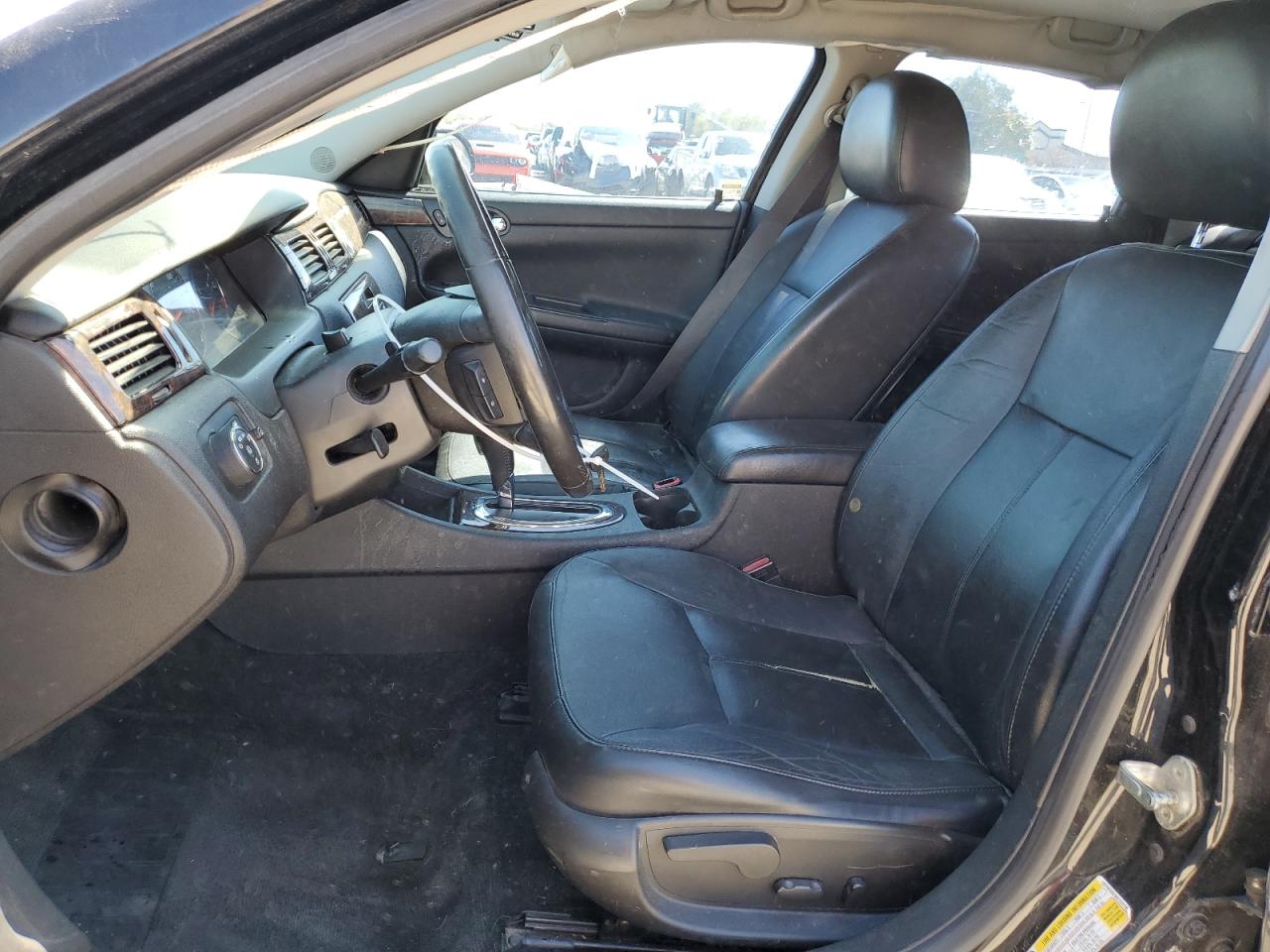 Photo 6 VIN: 2G1WC5E36C1331362 - CHEVROLET IMPALA 