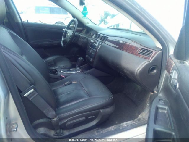 Photo 4 VIN: 2G1WC5E36D1177074 - CHEVROLET IMPALA 