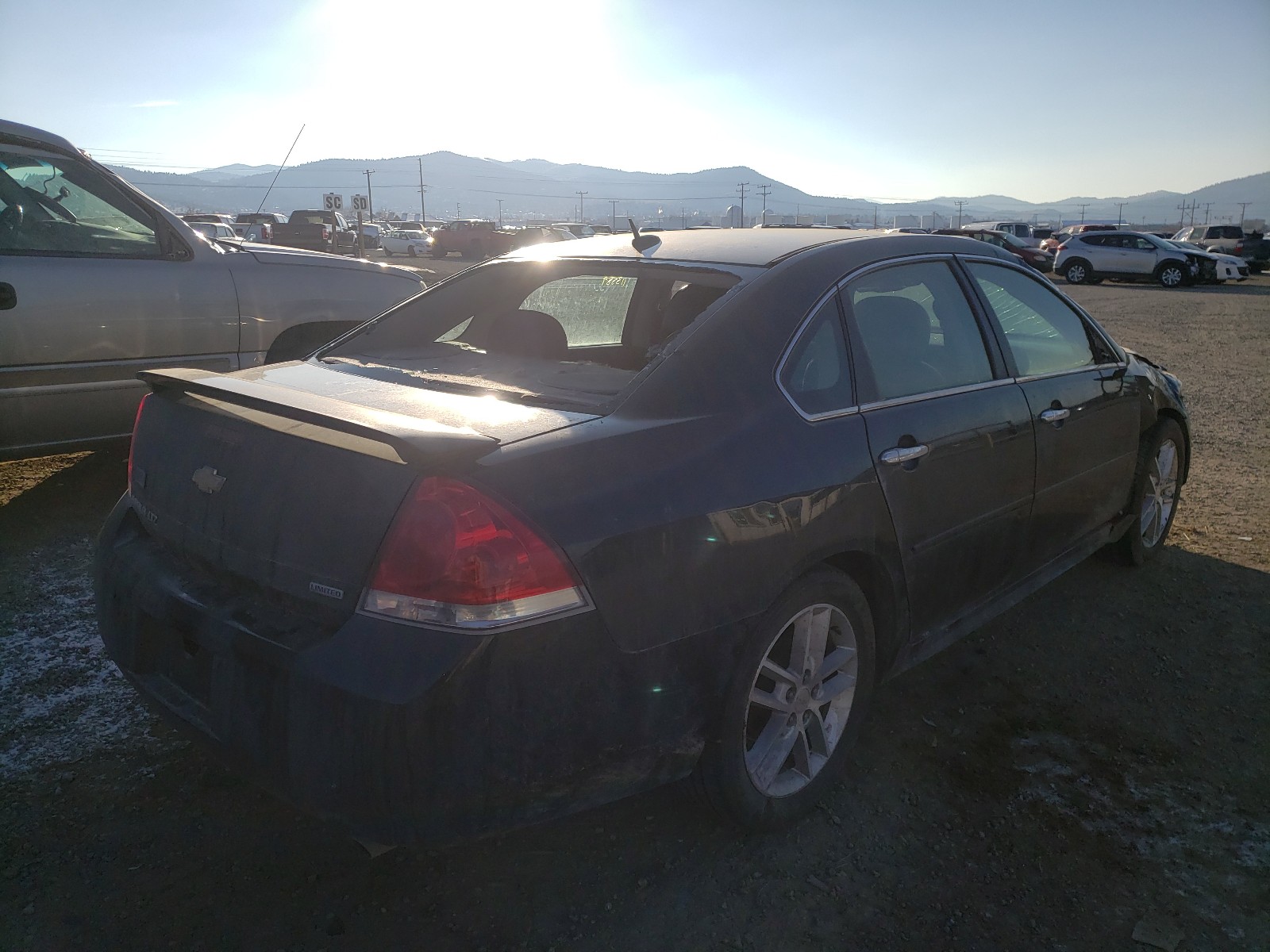 Photo 3 VIN: 2G1WC5E36E1107608 - CHEVROLET IMPALA LIM 