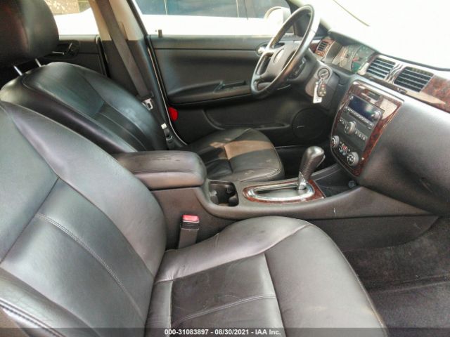 Photo 4 VIN: 2G1WC5E37C1308804 - CHEVROLET IMPALA 