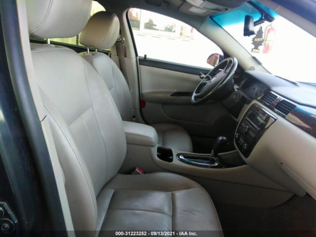 Photo 4 VIN: 2G1WC5E38D1245813 - CHEVROLET IMPALA 