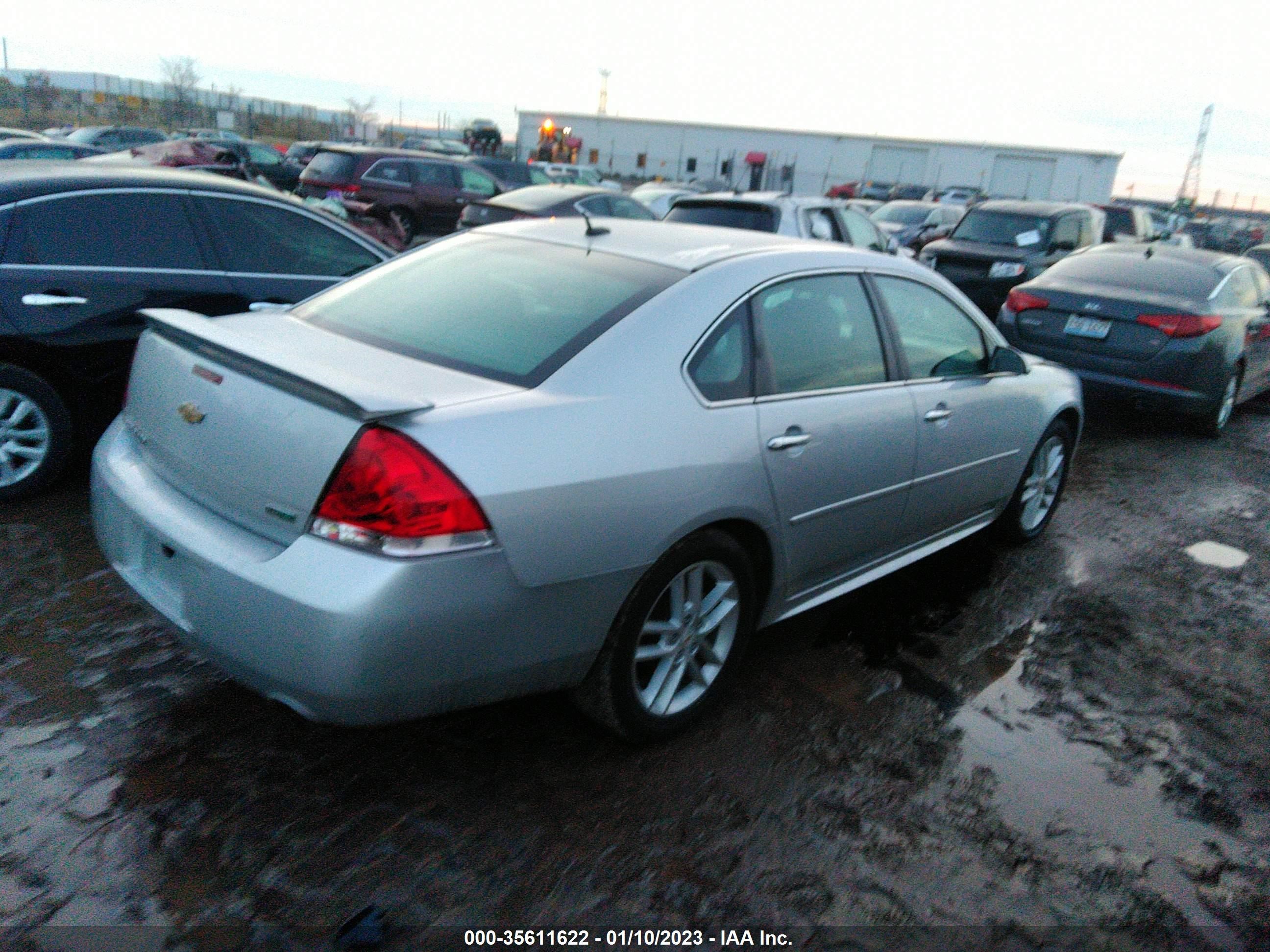 Photo 3 VIN: 2G1WC5E3XC1168876 - CHEVROLET IMPALA 