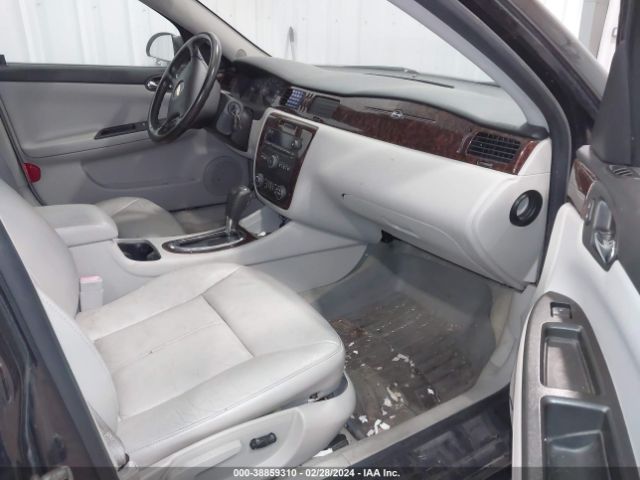 Photo 4 VIN: 2G1WC5E3XC1174273 - CHEVROLET IMPALA 